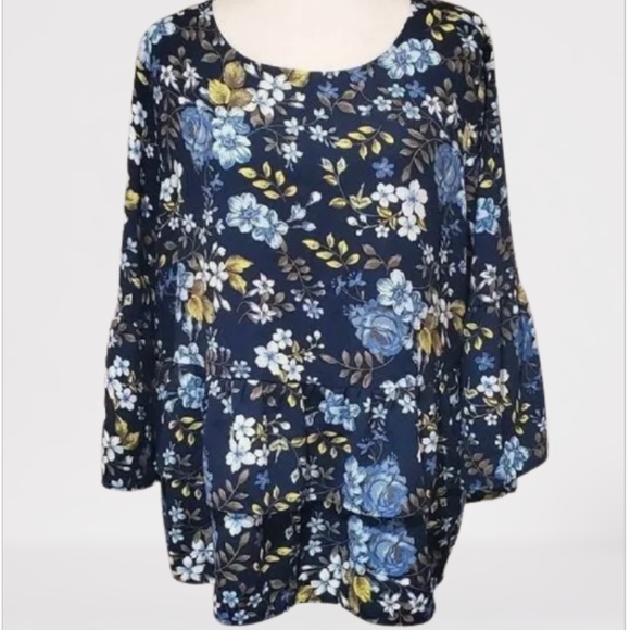 NWOT Floral peplum blouse - Picture 2 of 4